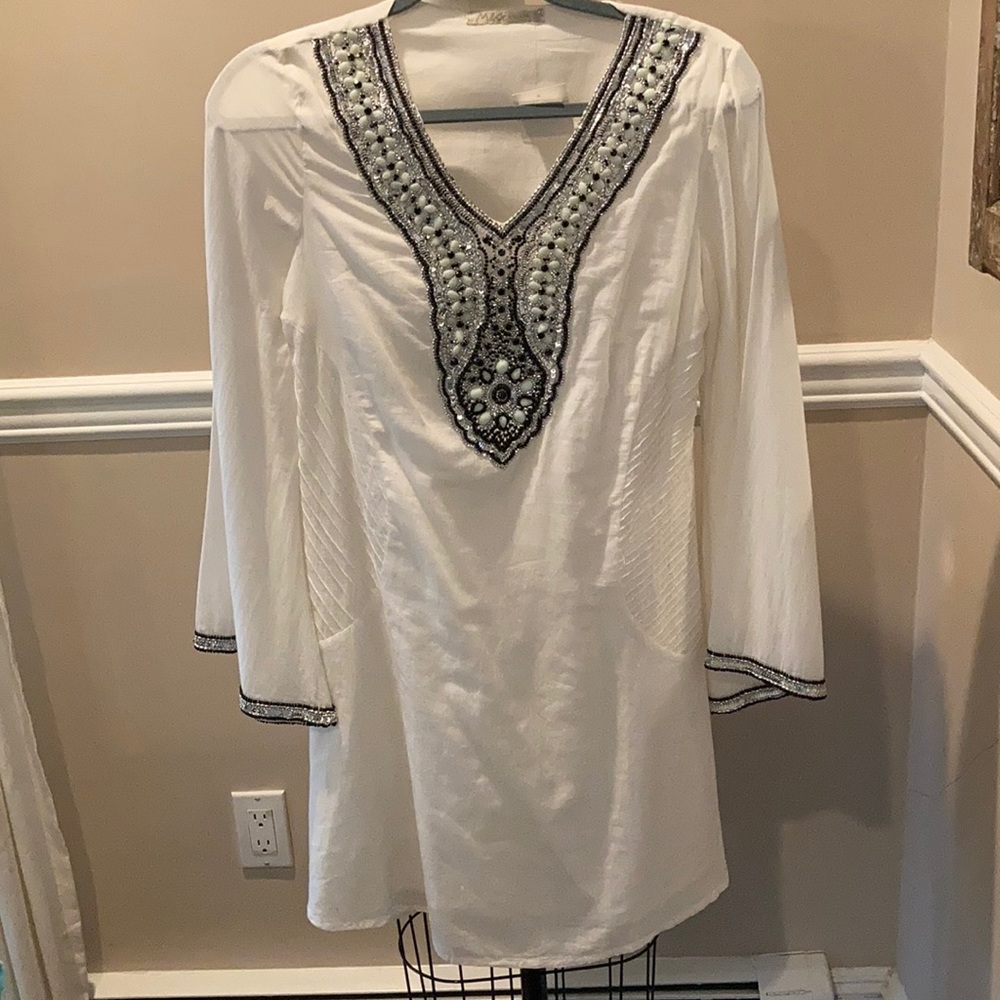 NWT Embellished White Flowy Beach Cover Up
